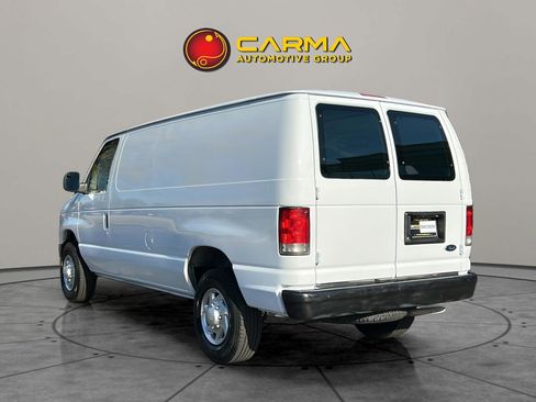 Used 2014 Ford E-250 and Econoline 250 Van 3D w/ Power Group image 5