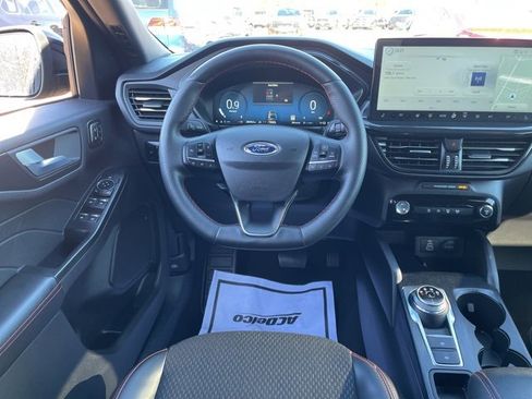 Used 2025 Ford Escape ST-Line Elite image 12