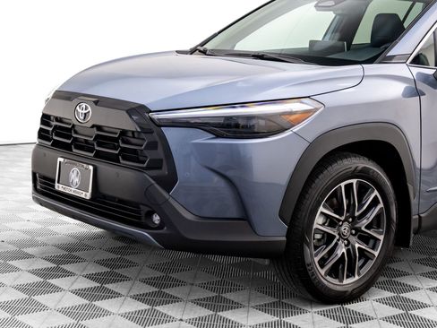 Used 2026 Toyota Corolla Cross XLE image 36