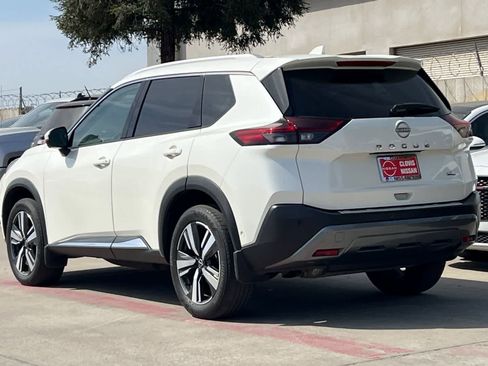 Used 2022 Nissan Rogue SL w/ SL Premium Package image 7