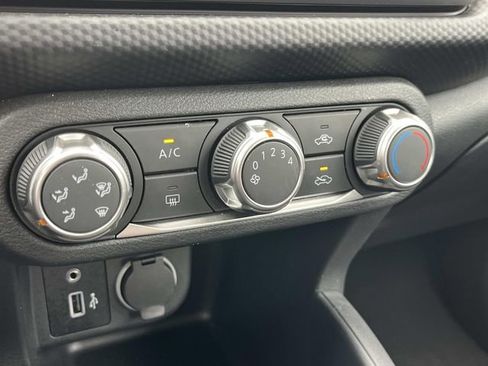 Certified 2025 Nissan Kicks Play S FWD image 33