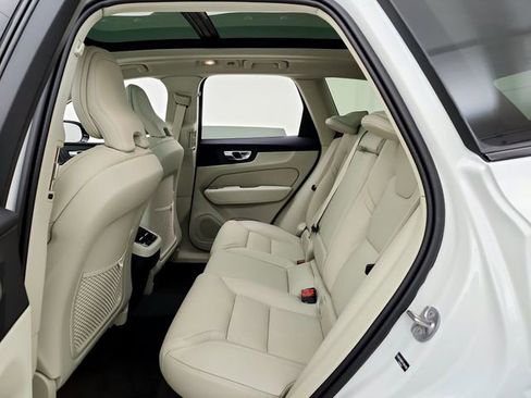 New 2026 Volvo XC90 T8 Plus w/ Protection Package AWD/4WD image 28
