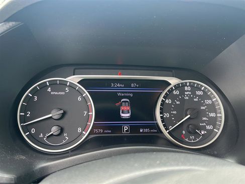 Used 2025 Nissan Sentra SR FWD image 16