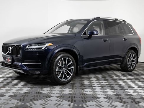 Used 2016 Volvo XC90 T6 Momentum image 1