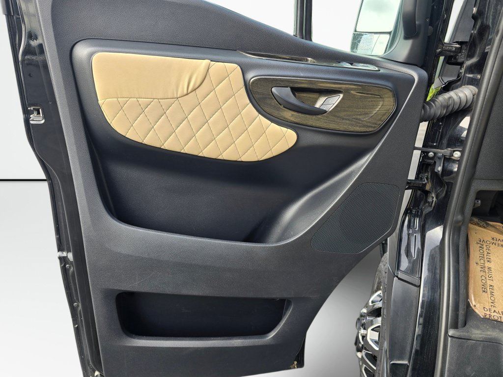 Used 2020 Mercedes-Benz Sprinter 3500 image 13