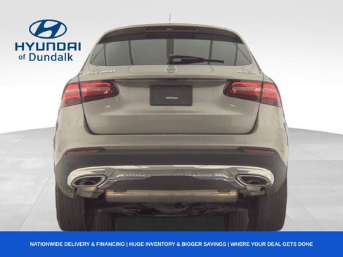 Used 2019 Mercedes-Benz GLC 300 4MATIC w/ Driver Assistance Package image 9