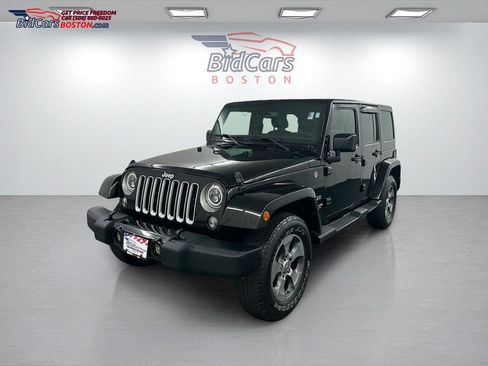Used 2017 Jeep Wrangler Unlimited Sahara w/ Connectivity Group image 1