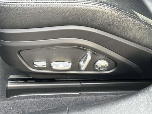 Used 2020 Porsche Panamera image 15