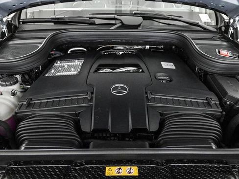 New 2026 Mercedes-Benz GLS 580 4MATIC image 26