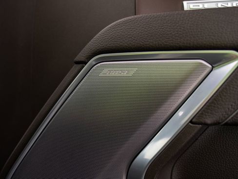 Used 2022 GMC Sierra 1500 Denali image 12