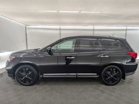 Used 2017 Nissan Pathfinder Platinum w/ Midnight Edition Package image 3