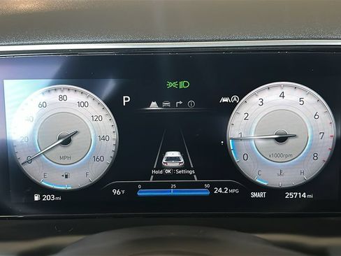 Used 2022 Hyundai Tucson Limited FWD image 2