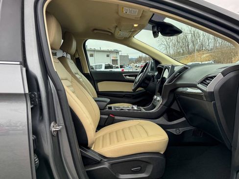Used 2023 Ford Edge SEL w/ Convenience Package image 11
