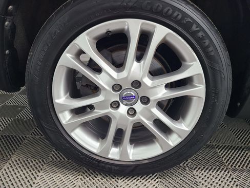 Used 2016 Volvo XC70 T5 Premier w/ Proximity Package AWD/4WD image 16