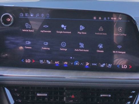 New 2026 Chevrolet Suburban High Country AWD/4WD image 18