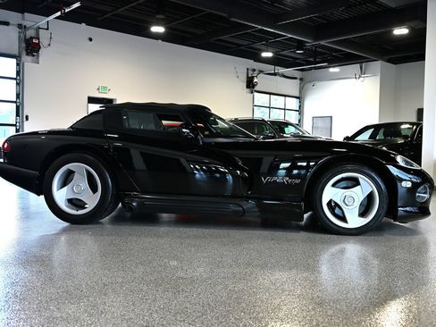 Used 1994 Dodge Viper RT/10 RWD image 5