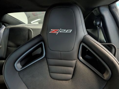 Used 2015 Chevrolet Camaro Z/28 RWD image 61