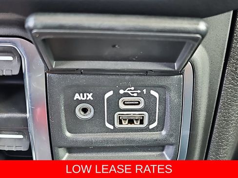 New 2025 Jeep Gladiator Willys image 24