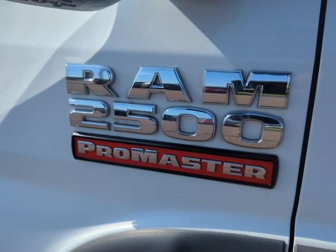 Used 2017 RAM ProMaster 2500 w/ Interior Convenience Group FWD image 9