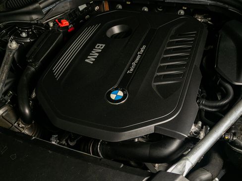 Used 2019 BMW 640i Gran Turismo xDrive w/ Luxury Package image 48