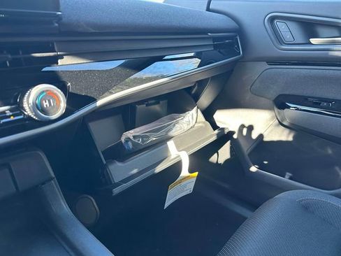 New 2026 Honda Prologue EX image 19