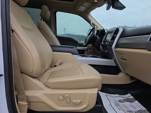 Used 2019 Ford F250 Lariat w/ Lariat Ultimate Package image 19