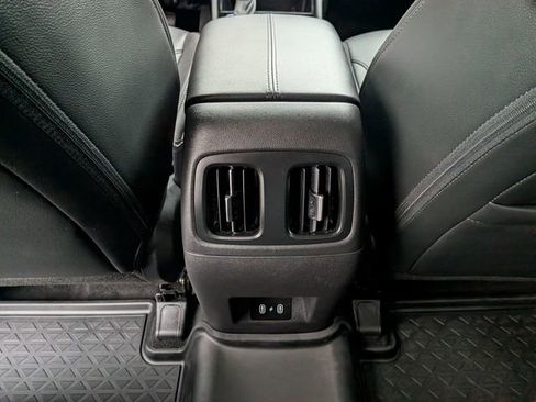 Used 2025 Hyundai Santa Cruz SEL FWD image 28