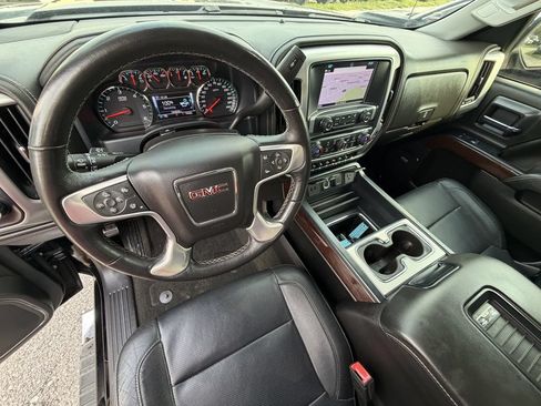 Used 2018 GMC Sierra 1500 SLT AWD/4WD image 19