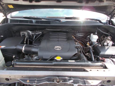 Used 2011 Toyota Tundra 2WD Double Cab w/ Tow Pkg image 10
