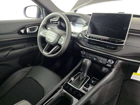 New 2026 Jeep Compass Latitude AWD/4WD image 35