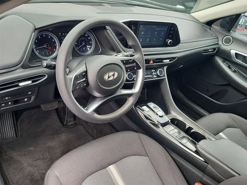 Used 2021 Hyundai Sonata SEL w/ Cargo Package FWD image 2