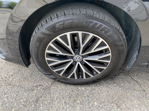 Used 2021 Volkswagen Jetta SE FWD image 26