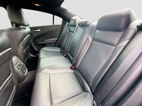 Used 2016 Dodge Charger R/T w/ Premium Group image 28