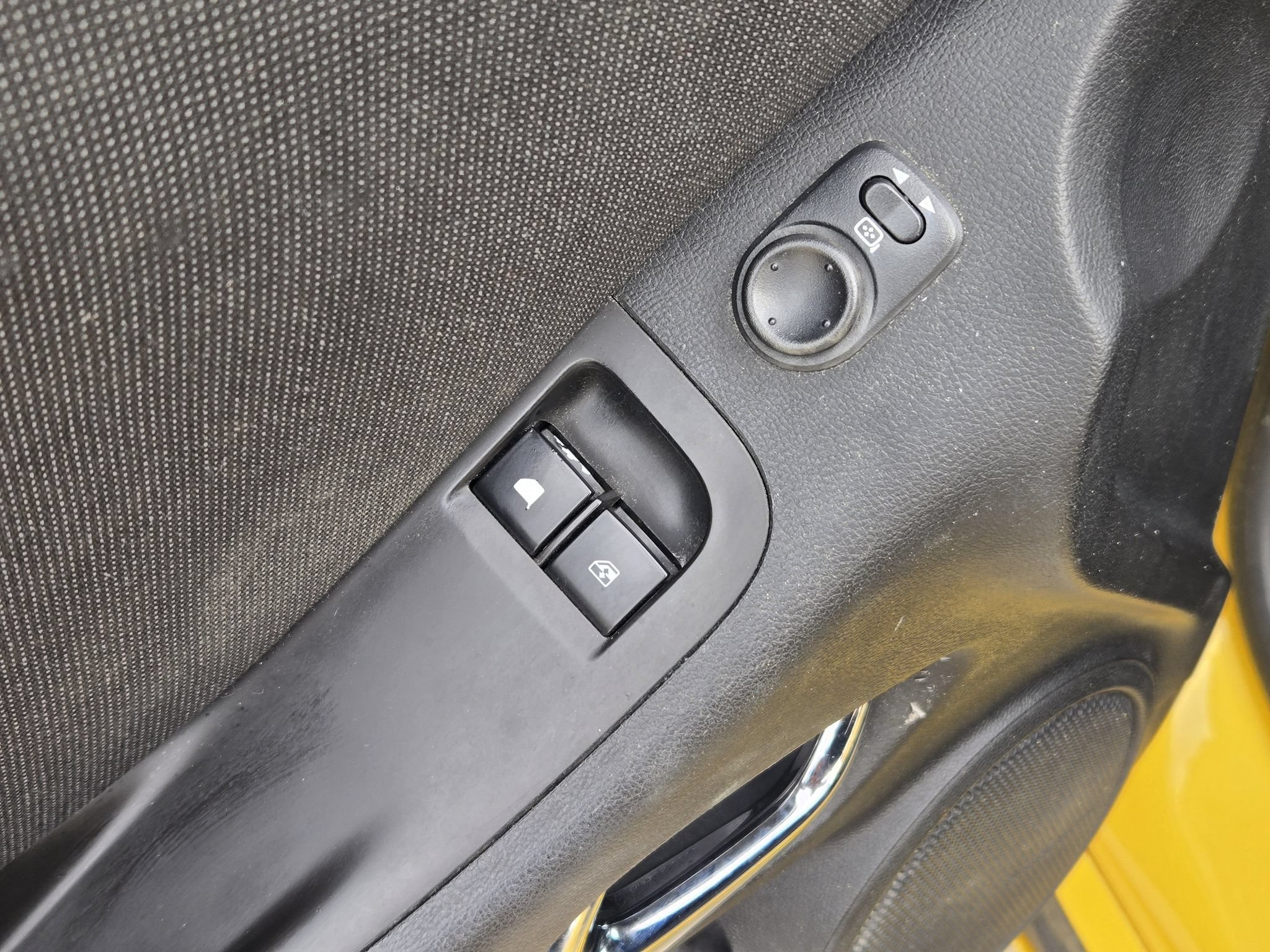 Used 2010 Chevrolet Camaro LT RWD image 22
