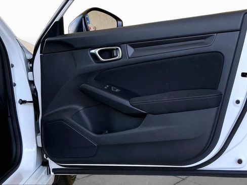 Used 2025 Honda Civic Sport image 22