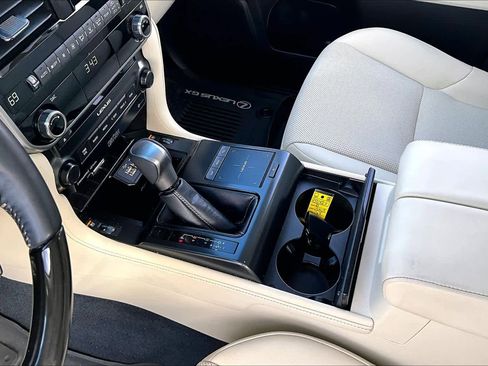 Used 2023 Lexus GX 460 Premium image 17