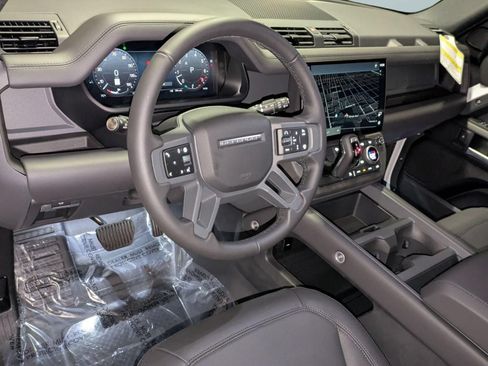 New 2026 Land Rover Defender 110 X-Dynamic SE AWD/4WD image 16