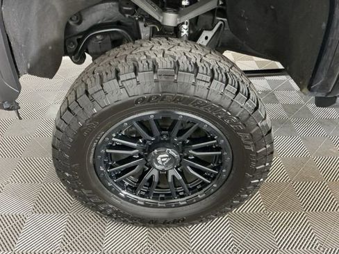 Used 2024 GMC Sierra 2500 Denali Ultimate AWD/4WD image 32
