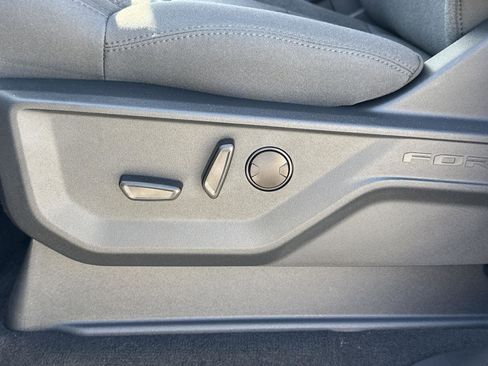 New 2025 Ford Expedition Active image 13