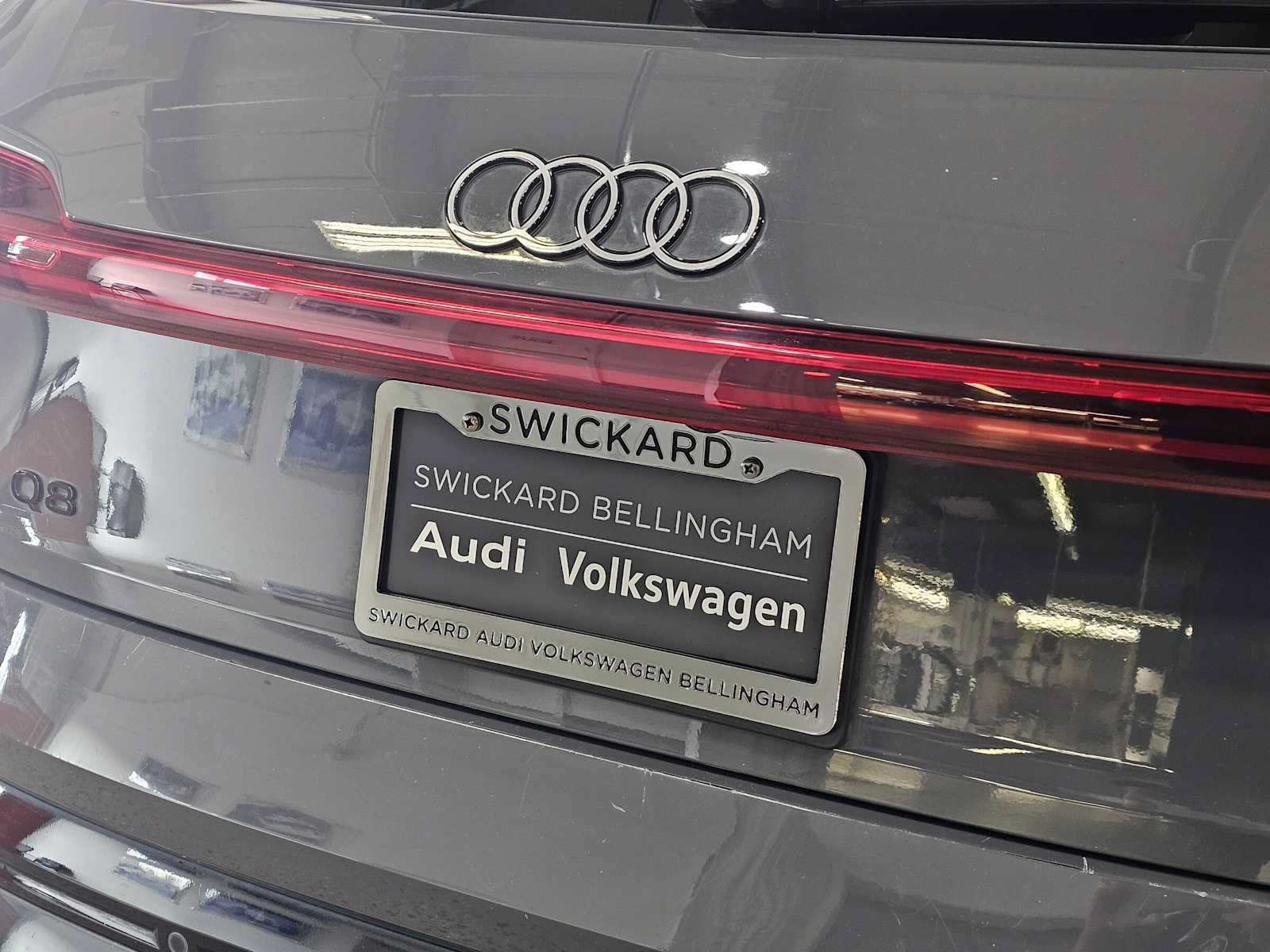 Used 2024 Audi Q8 e-tron Premium Plus AWD/4WD image 14
