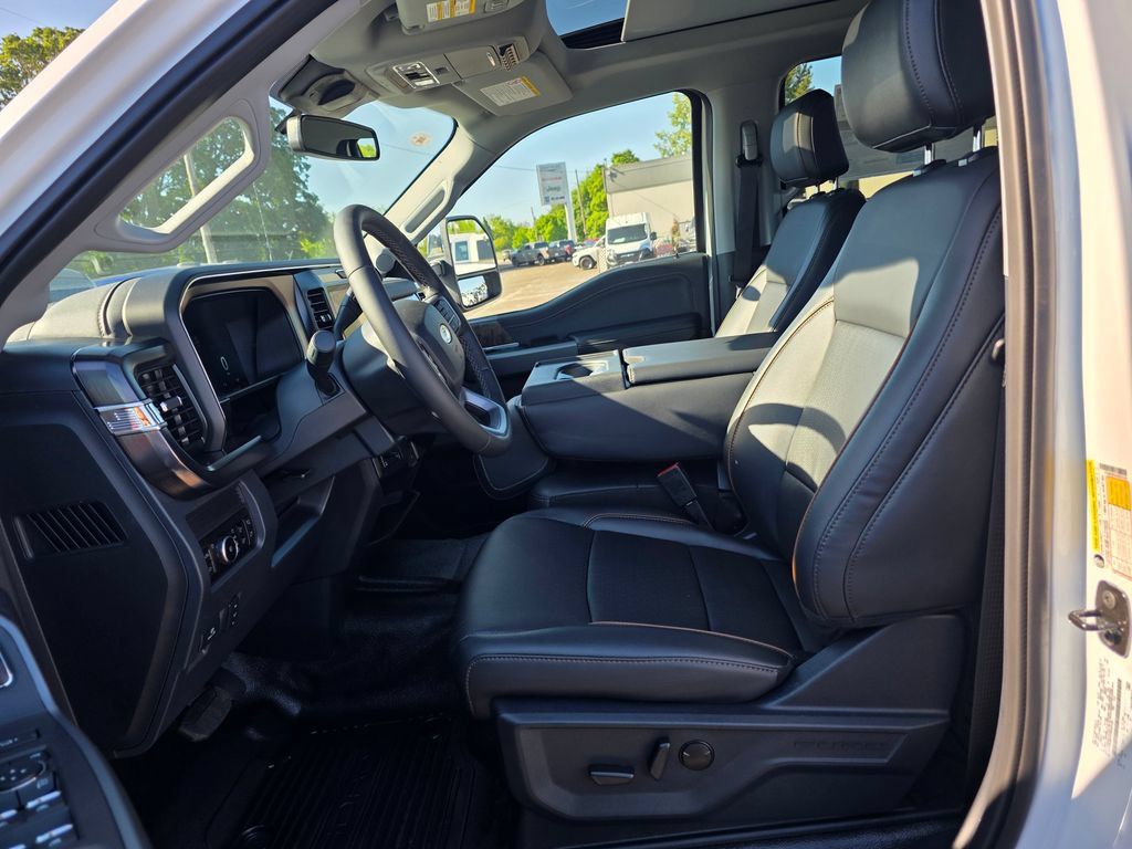 New 2026 Ford F350 Lariat w/ Chrome Package AWD/4WD image 4