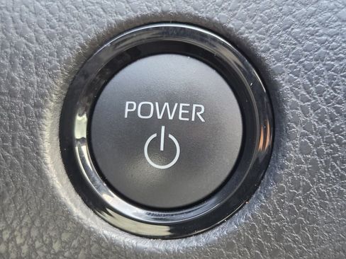 Used 2025 Toyota Camry SE w/ Convenience Package FWD image 21