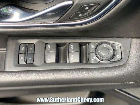 Used 2023 Chevrolet Tahoe LT w/ Luxury Package AWD/4WD image 15