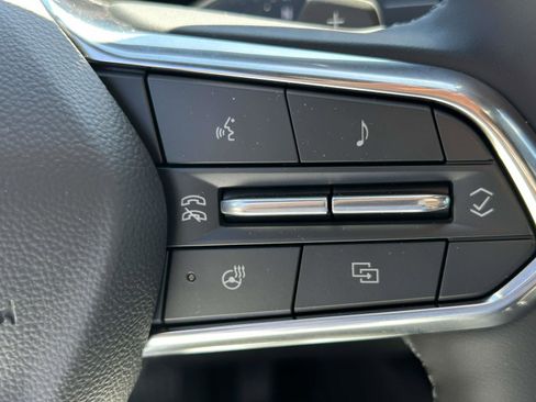 New 2026 Chevrolet Equinox LT w/ Safety and Technology Package FWD image 20