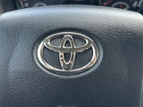 Used 2019 Toyota Tacoma SR w/ SR Convenience Package image 29