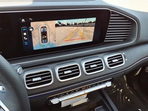 New 2026 Mercedes-Benz GLS 450 4MATIC image 6