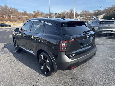 Used 2025 Nissan Kicks SR image 5