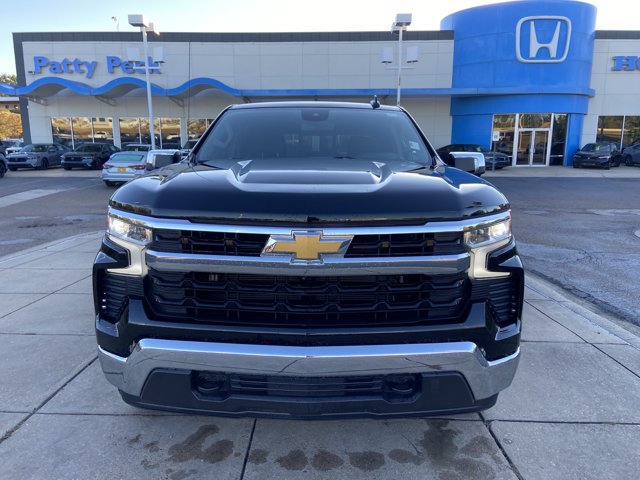 Used 2023 Chevrolet Silverado 1500 LT w/ Z71 Off-Road Package AWD/4WD image 3
