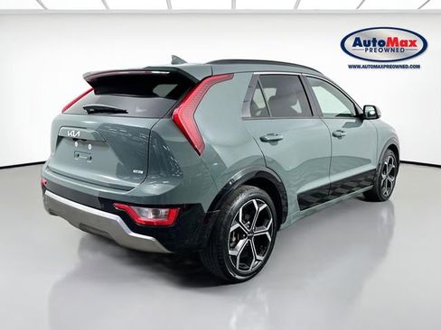 Used 2023 Kia Niro EX Touring FWD image 2