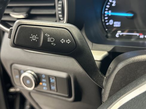 Used 2023 Ford Explorer XLT w/ Equipment Group 202A image 36